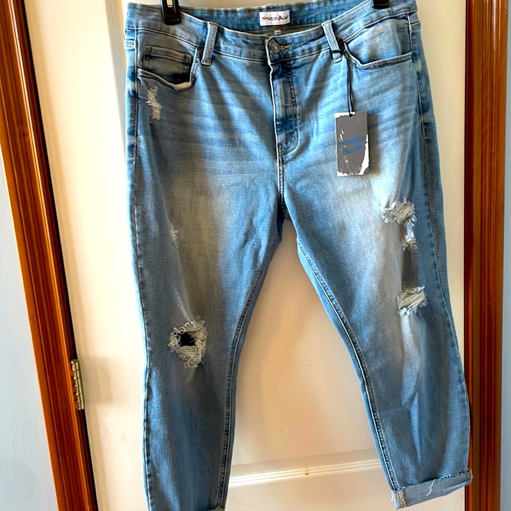 Studio Blue Skinny Capris